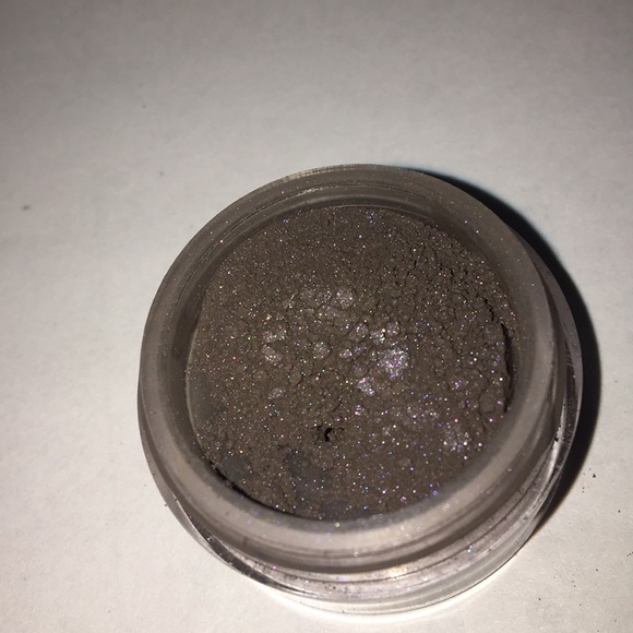 NEVER USED! Bare minerals loose eyeshadow - Picture 2 of 5